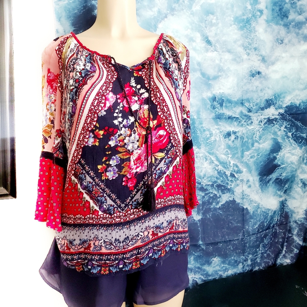 Bila floral top